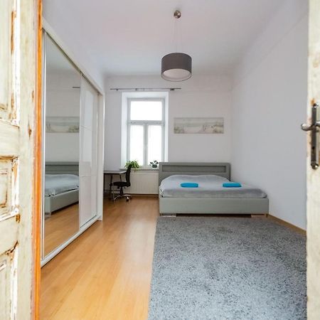 Apartment - Old Town - Cyrulicza Люблин Екстериор снимка