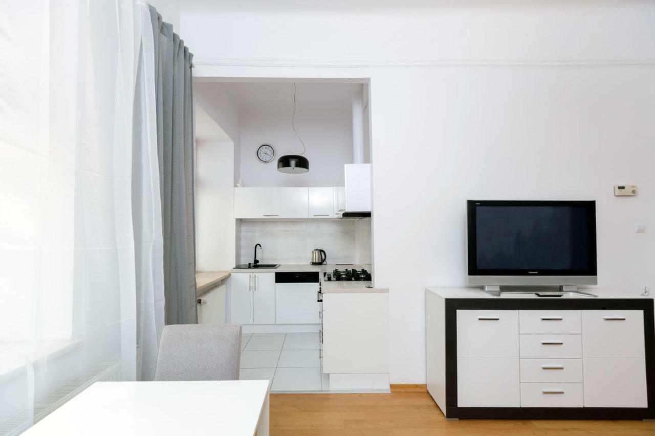 Apartment - Old Town - Cyrulicza Люблин Екстериор снимка