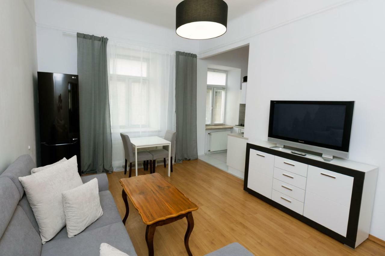 Apartment - Old Town - Cyrulicza Люблин Екстериор снимка