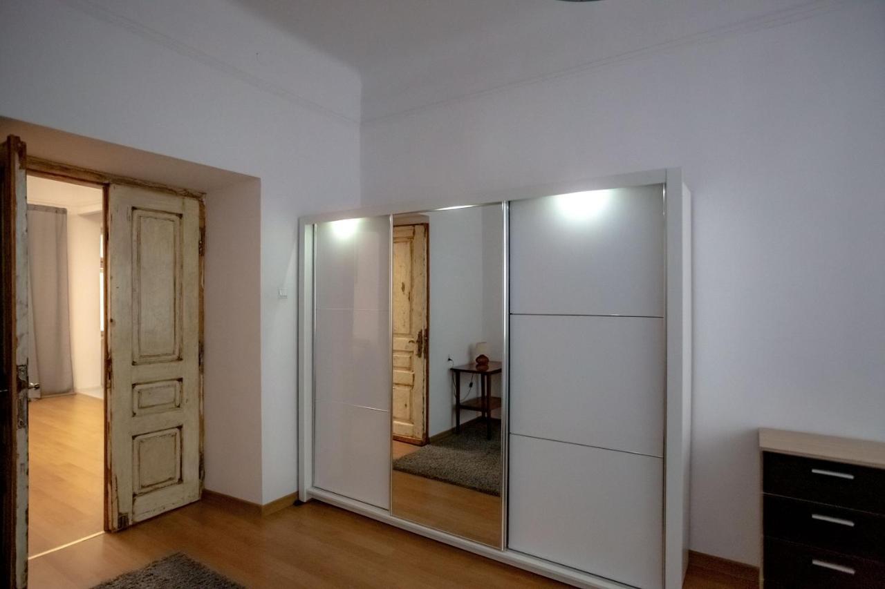 Apartment - Old Town - Cyrulicza Люблин Екстериор снимка